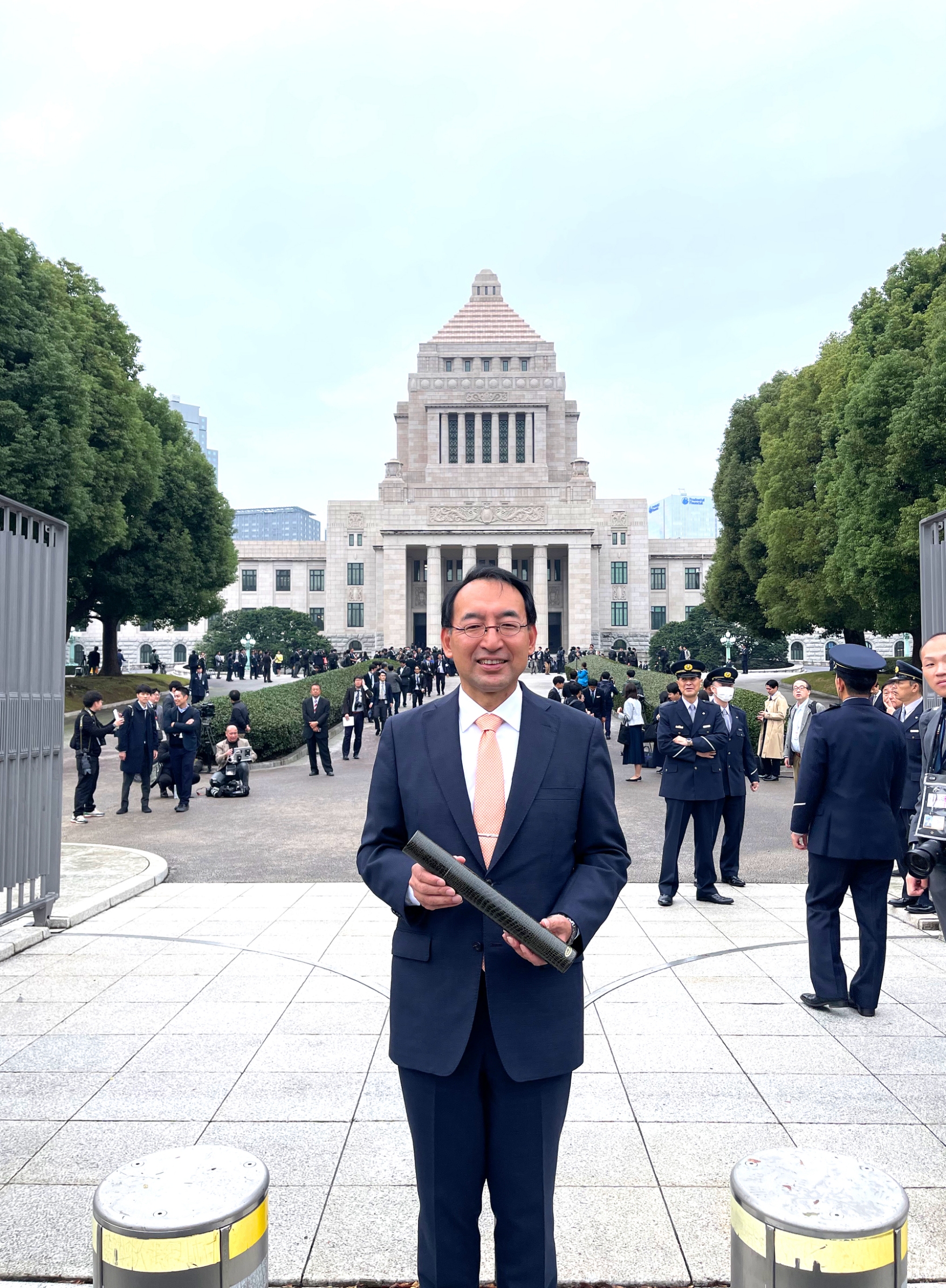 特別国会初日