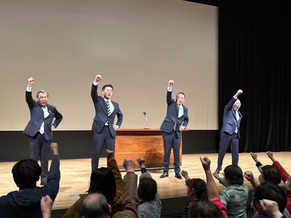 三島ゆうゆうホールで公明党時局講演会が開催！