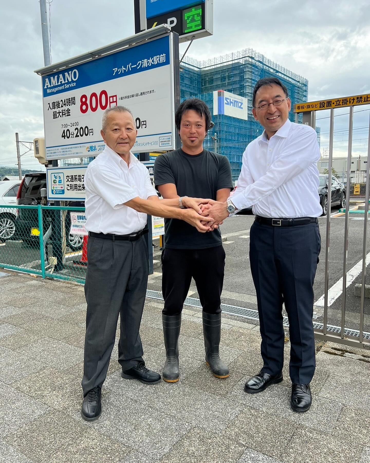 盛月寿美 県議、大石直樹 市議と一緒に、金曜日恒例の清水駅西口前での街頭演説