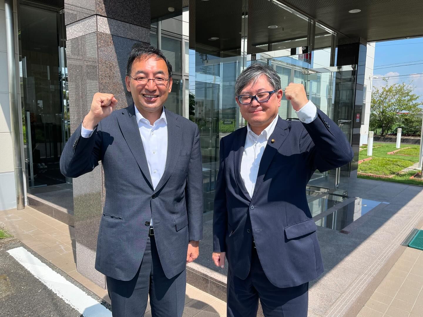 愛西市の 高松幸雄 市議とともに、県内各地の地元企業の皆様にご挨拶