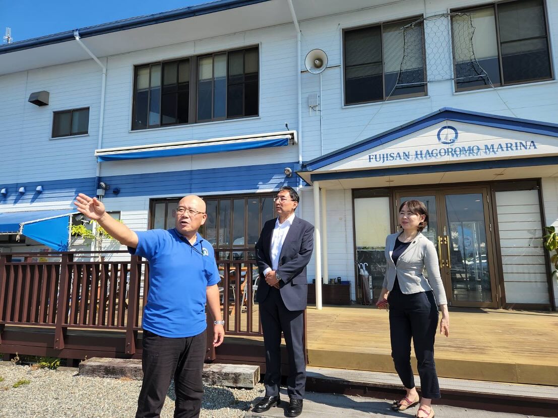 盛月寿美 県議と静岡市清水区の企業の皆様にご挨拶