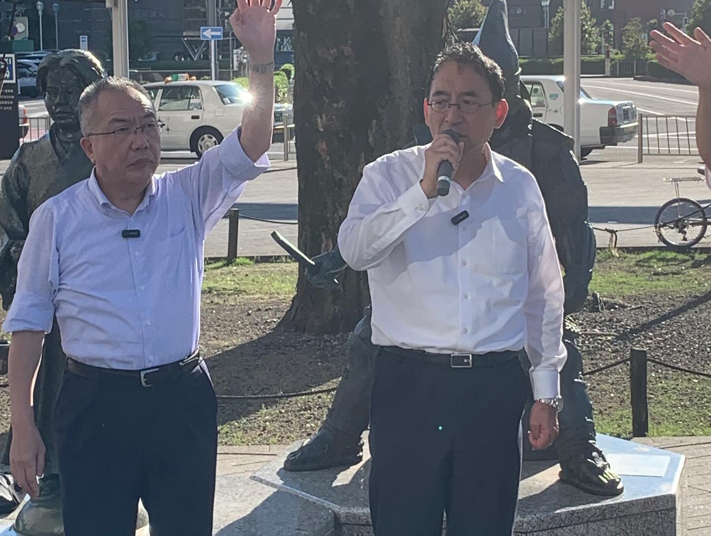 中川康洋 衆院議員と一緒に静岡駅北口前で街頭演説