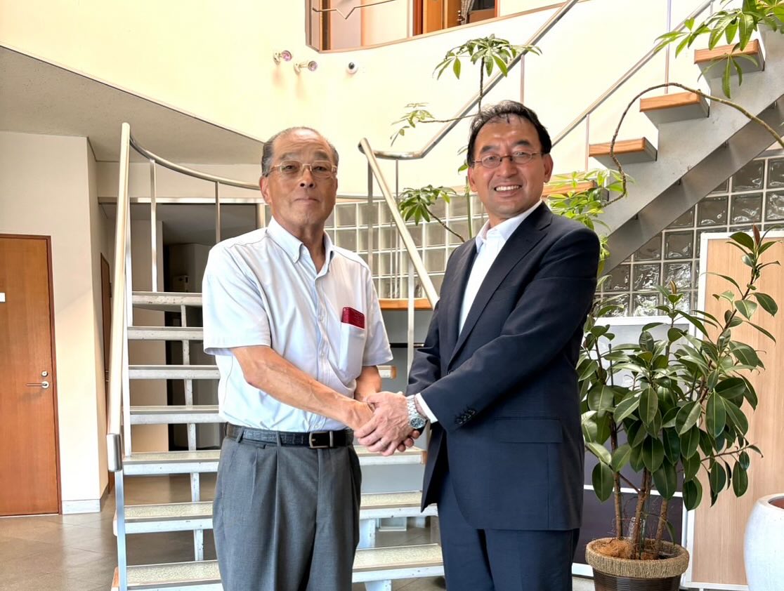 早川育子県議と共に富士市内を訪問