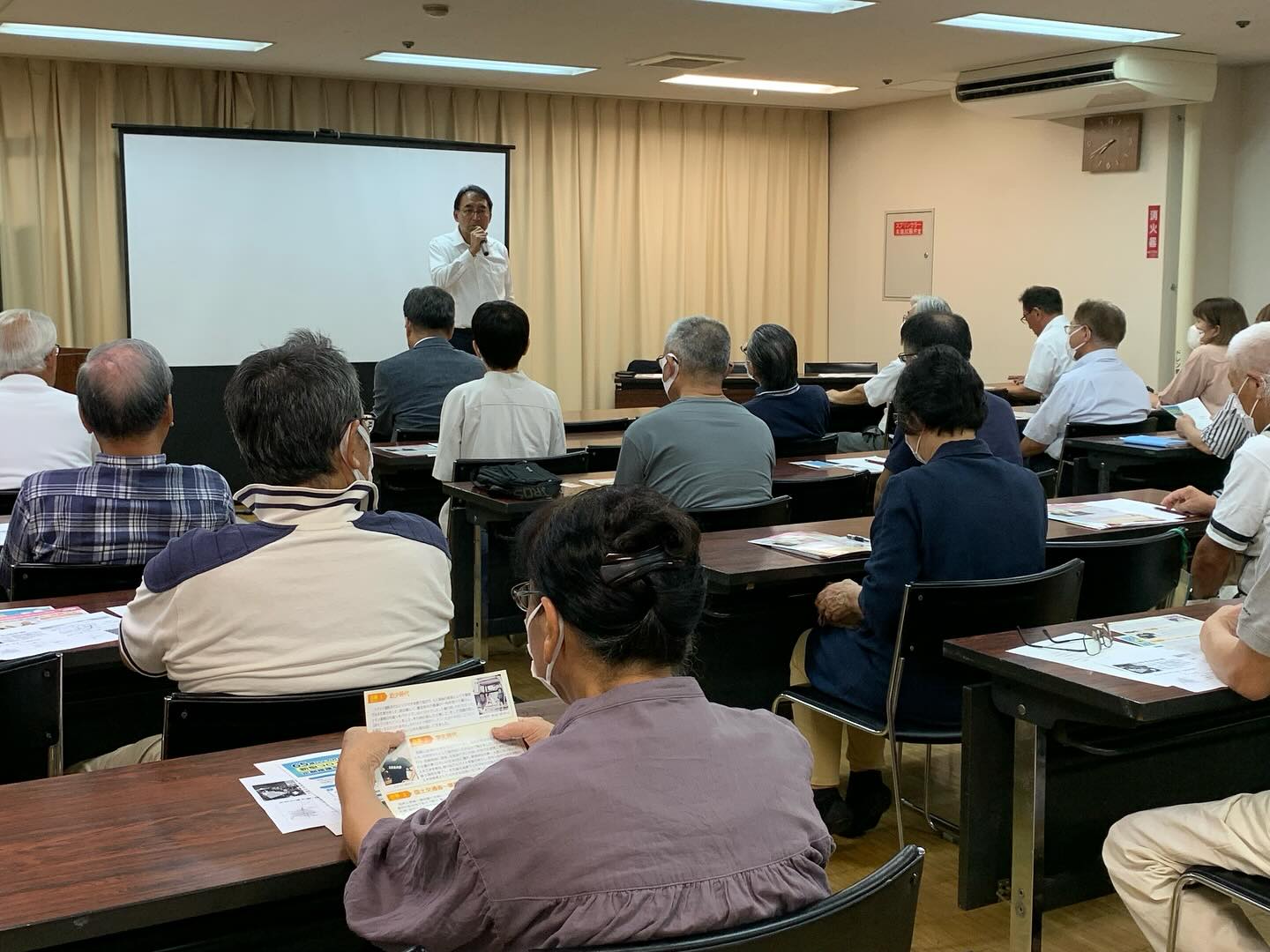 山崎とし子 市議と一緒に公明党浜松東支部会に参加し、挨拶