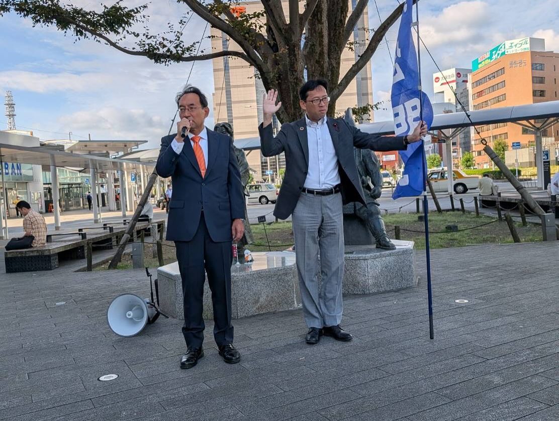 山本彰彦 県議、長島強 市議と共に、静岡駅北口前の街頭演説