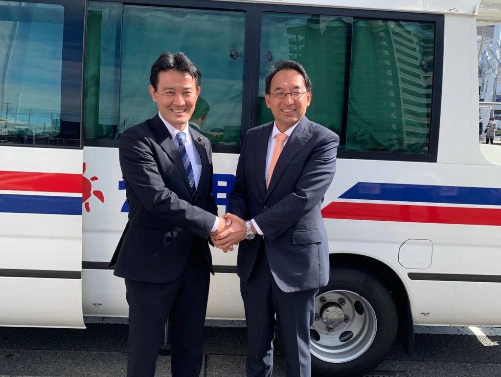 焼津駅前で街頭演説