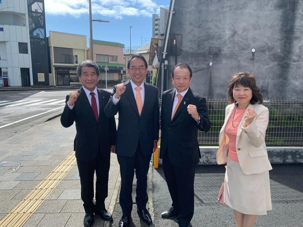 焼津駅前で街頭演説