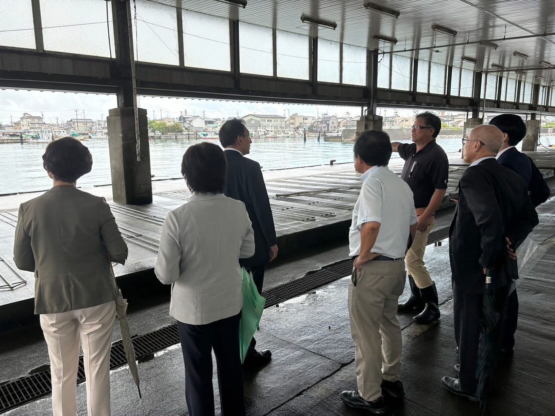 浜名漁協の渥美組合長から、舞阪漁港の様々な課題を伺いました