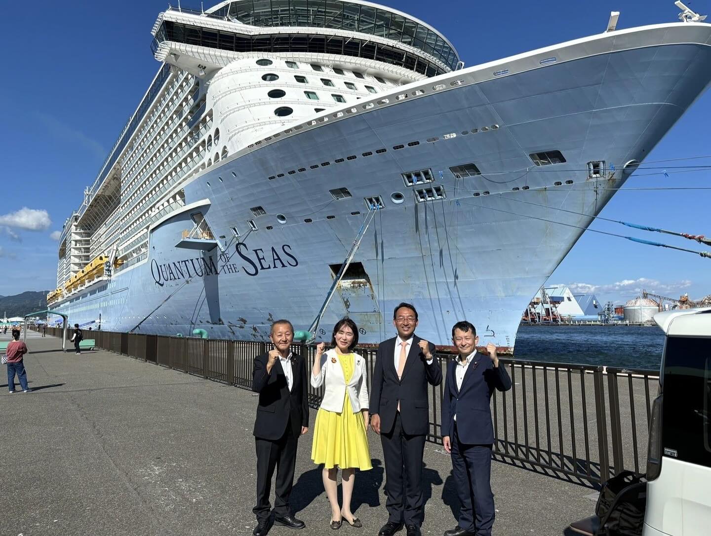 清水港に過去最大級の客船「クァンタム・オブ・ザ・シーズ」が寄港