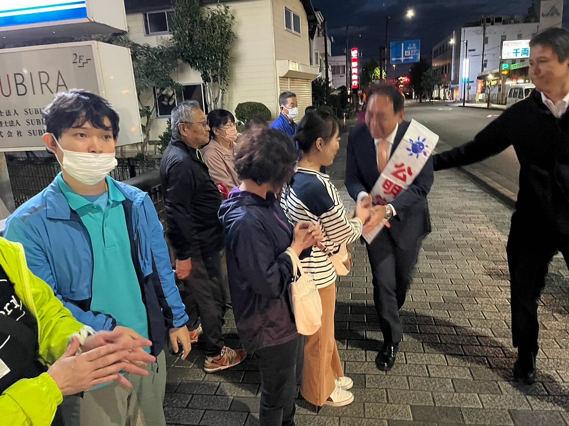 裾野市で街頭演説