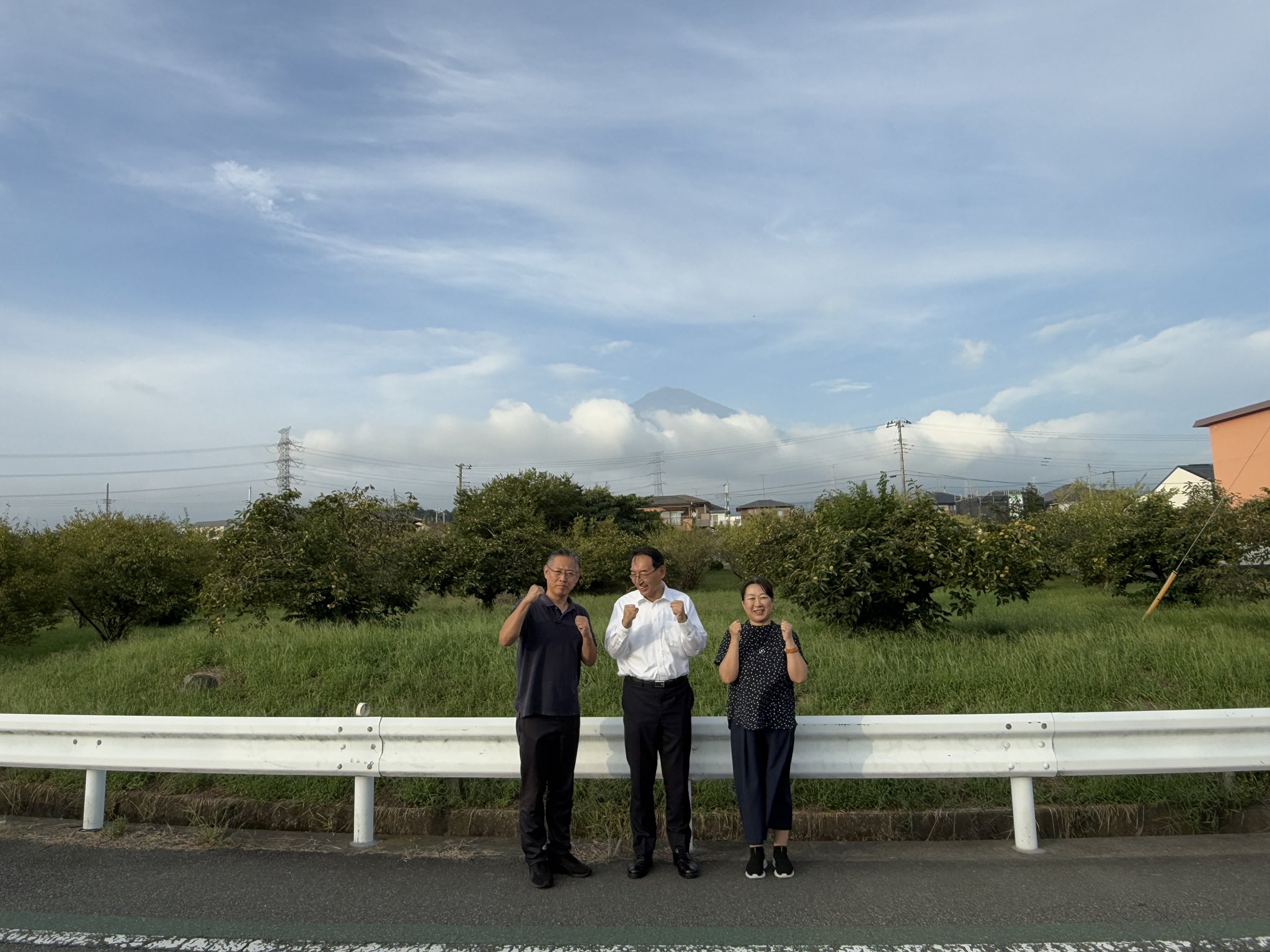 斉藤和文市議、山藤陽子市議とともに、富士宮市内でご挨拶