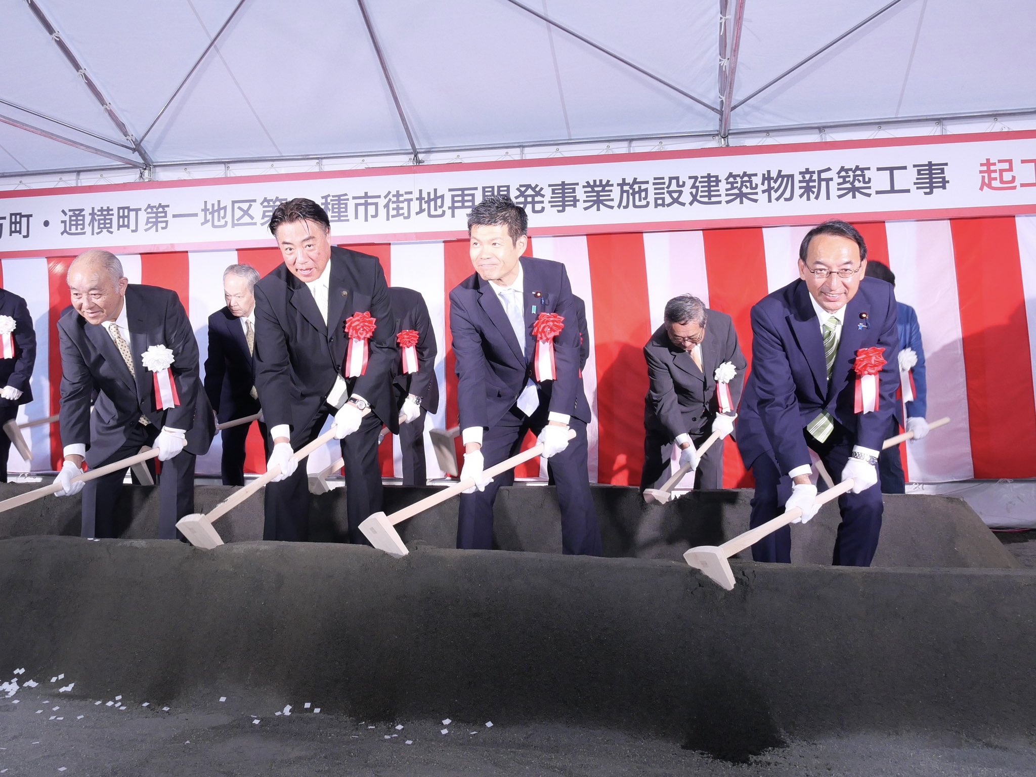 沼津市町方町・通横町第一地区において、第一種市街地再開発事業の施設建築物新築工事の起工式が執り行われました