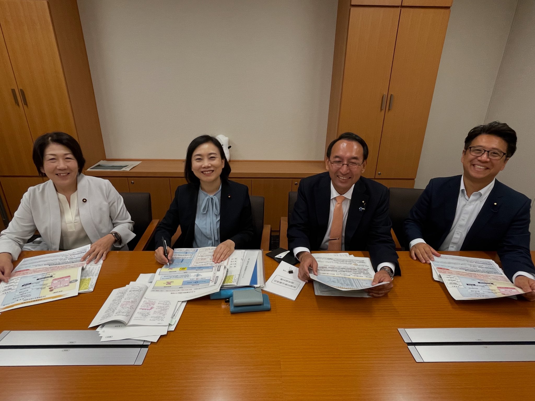 衆議院の公明党新人同期議員4名で、憲法について学ぶ勉強会