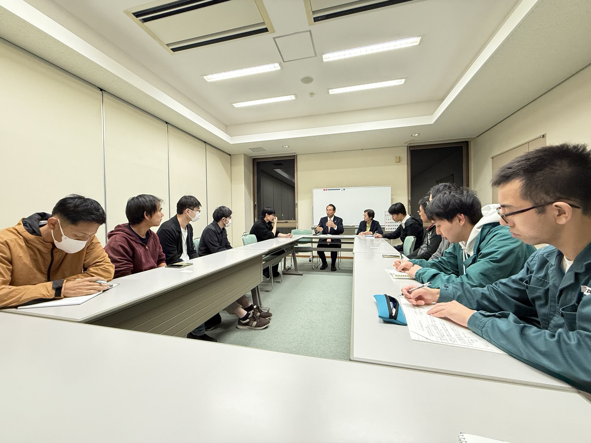 菊川市にて、公明党の織部ひとみ菊川市議、さくらい勝御前崎市議とともに、青年世代の皆さまと意見交換