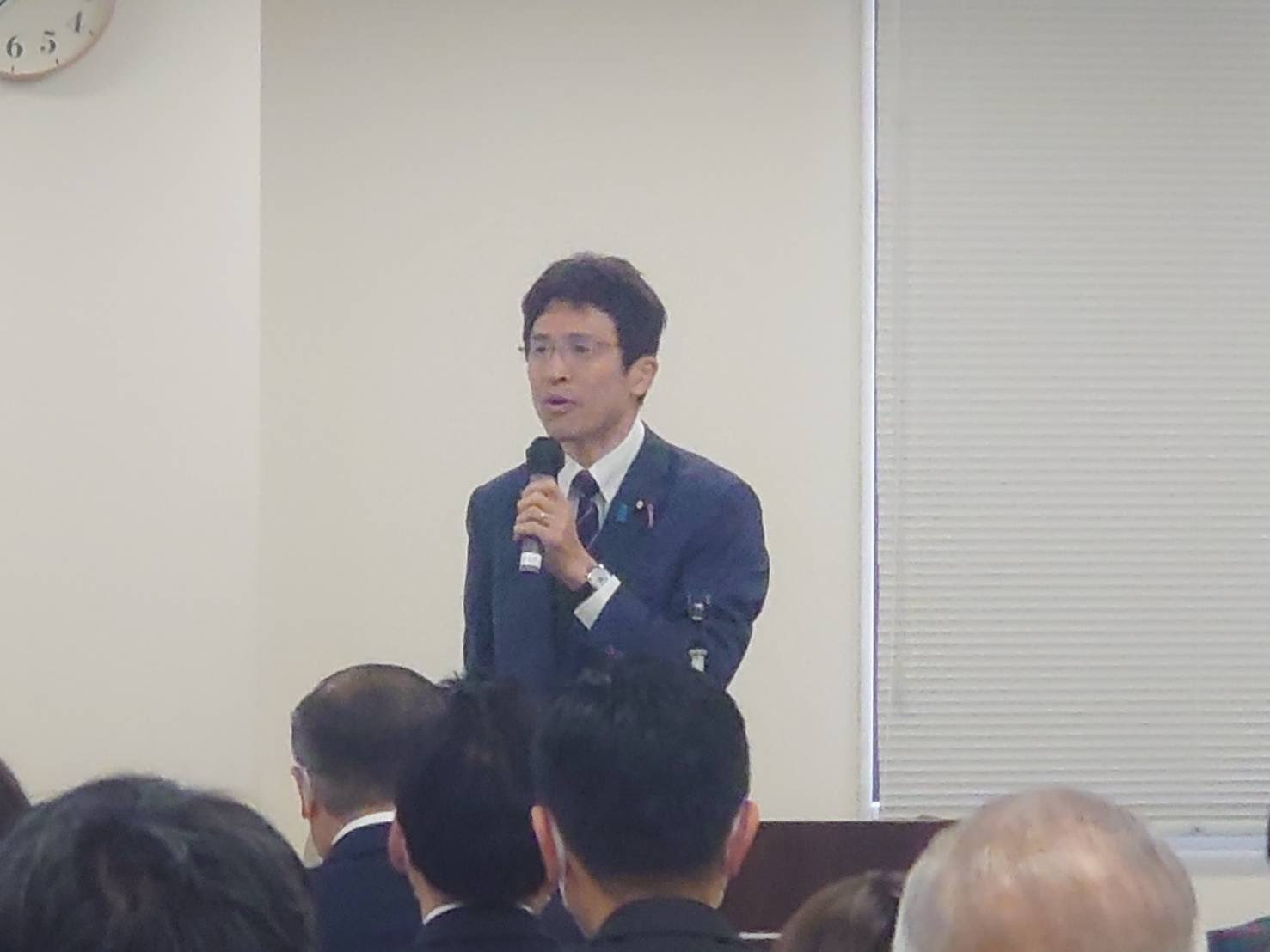 参議院選挙に挑戦する現職の新妻秀規さん（比例区）