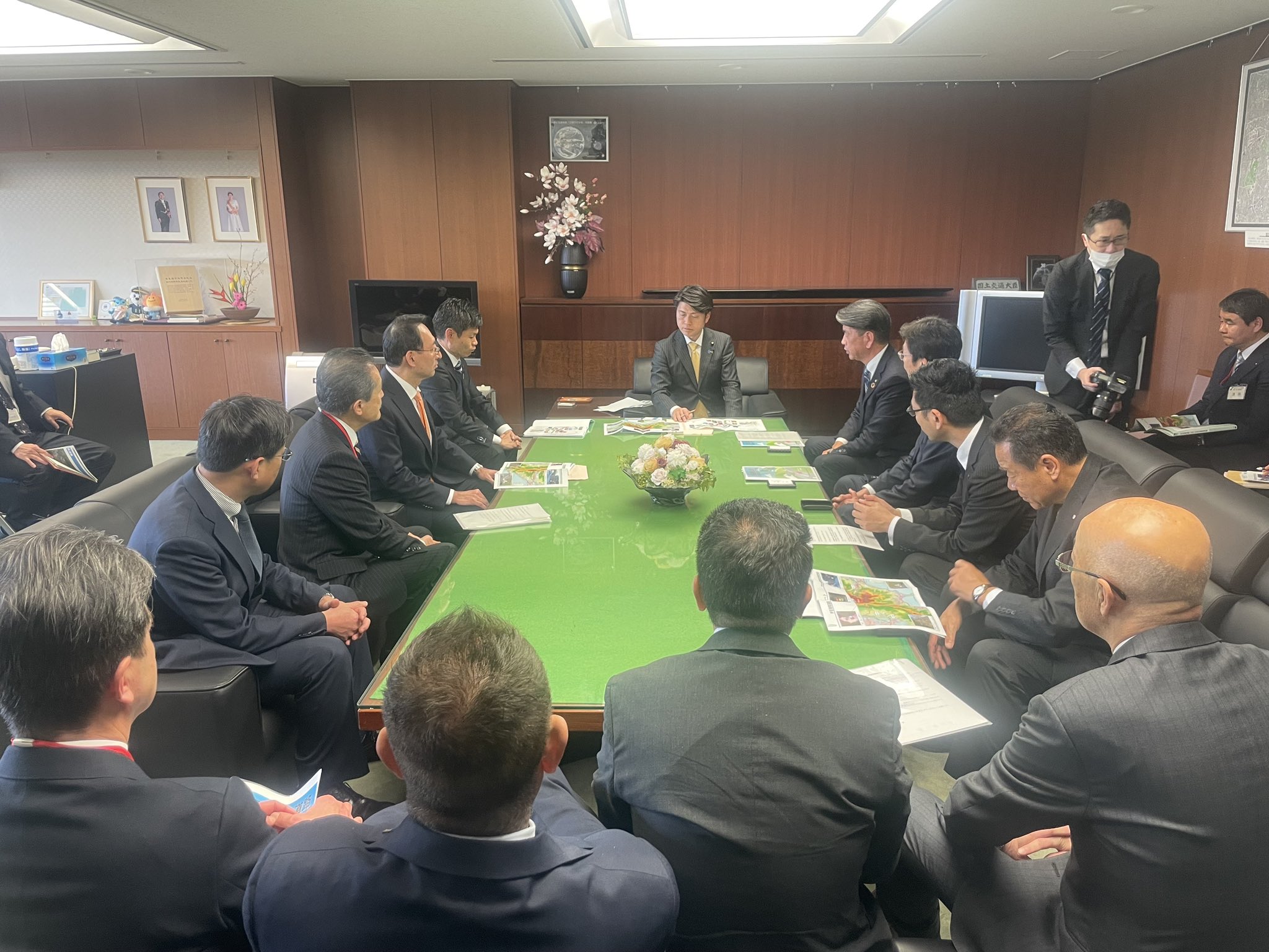 伊豆湘南道路建設促進を国交大臣に要望