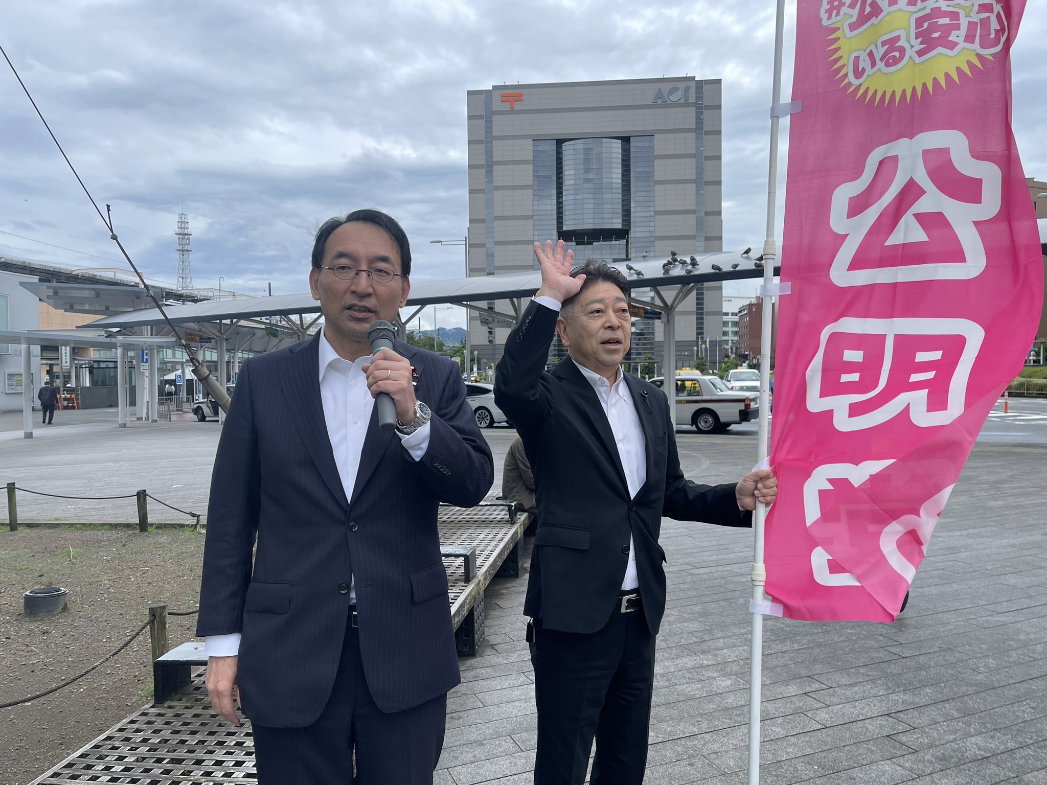 山本彰彦県議とともに、公明党の実績に加え、先日発表した「平和創出ビジョン」について訴えました