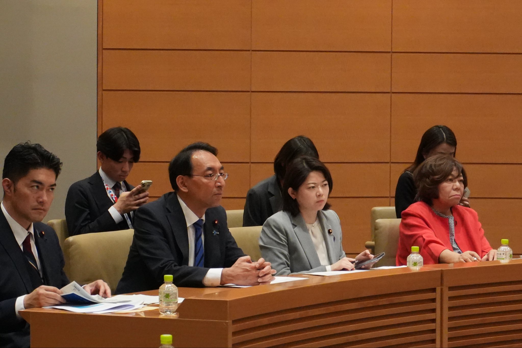 子どもの貧困対策推進議員連盟総会が開催