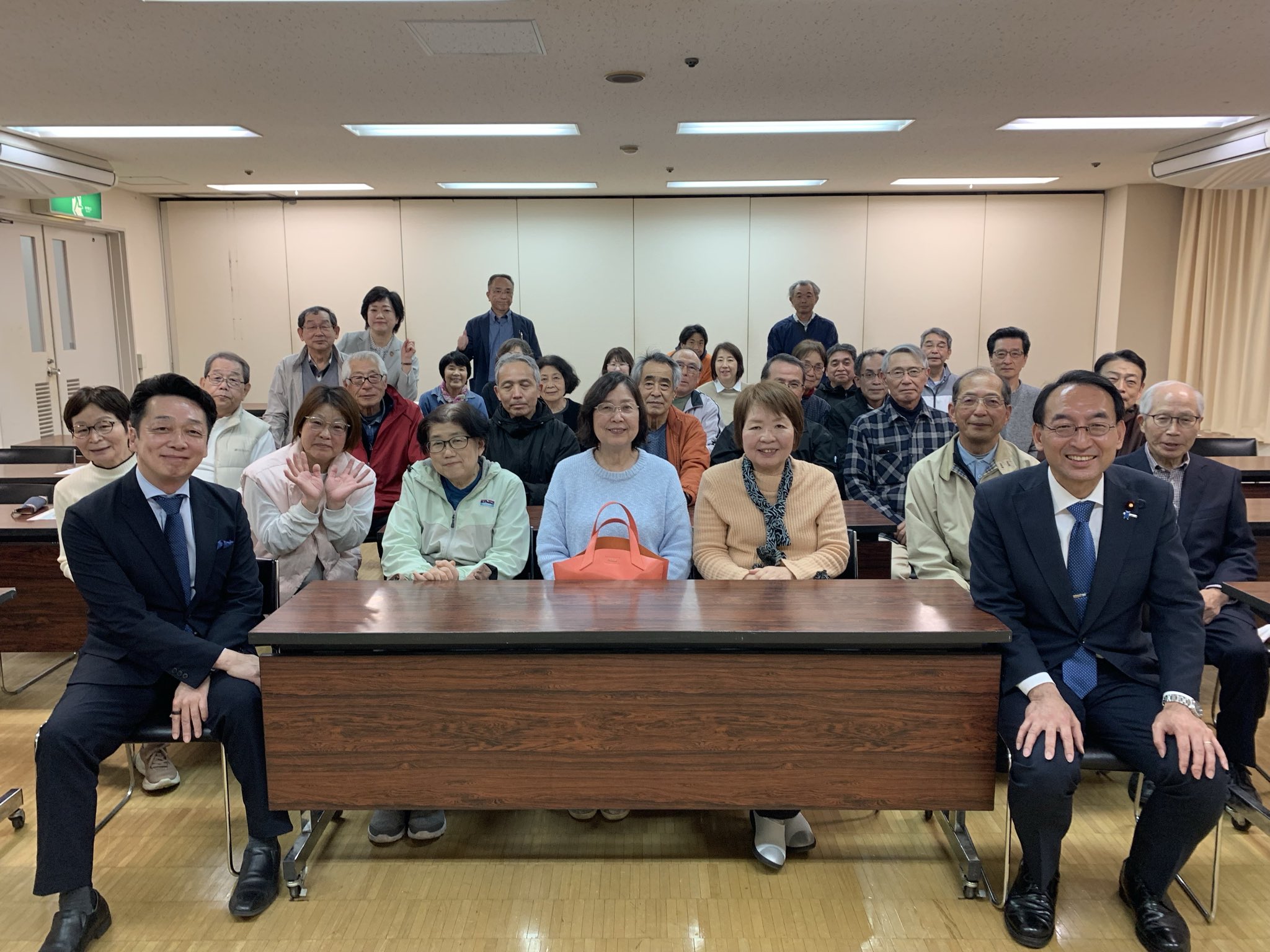 公明党浜松東支部会に、源馬謙太郎さんとともにお招きいただきご挨拶