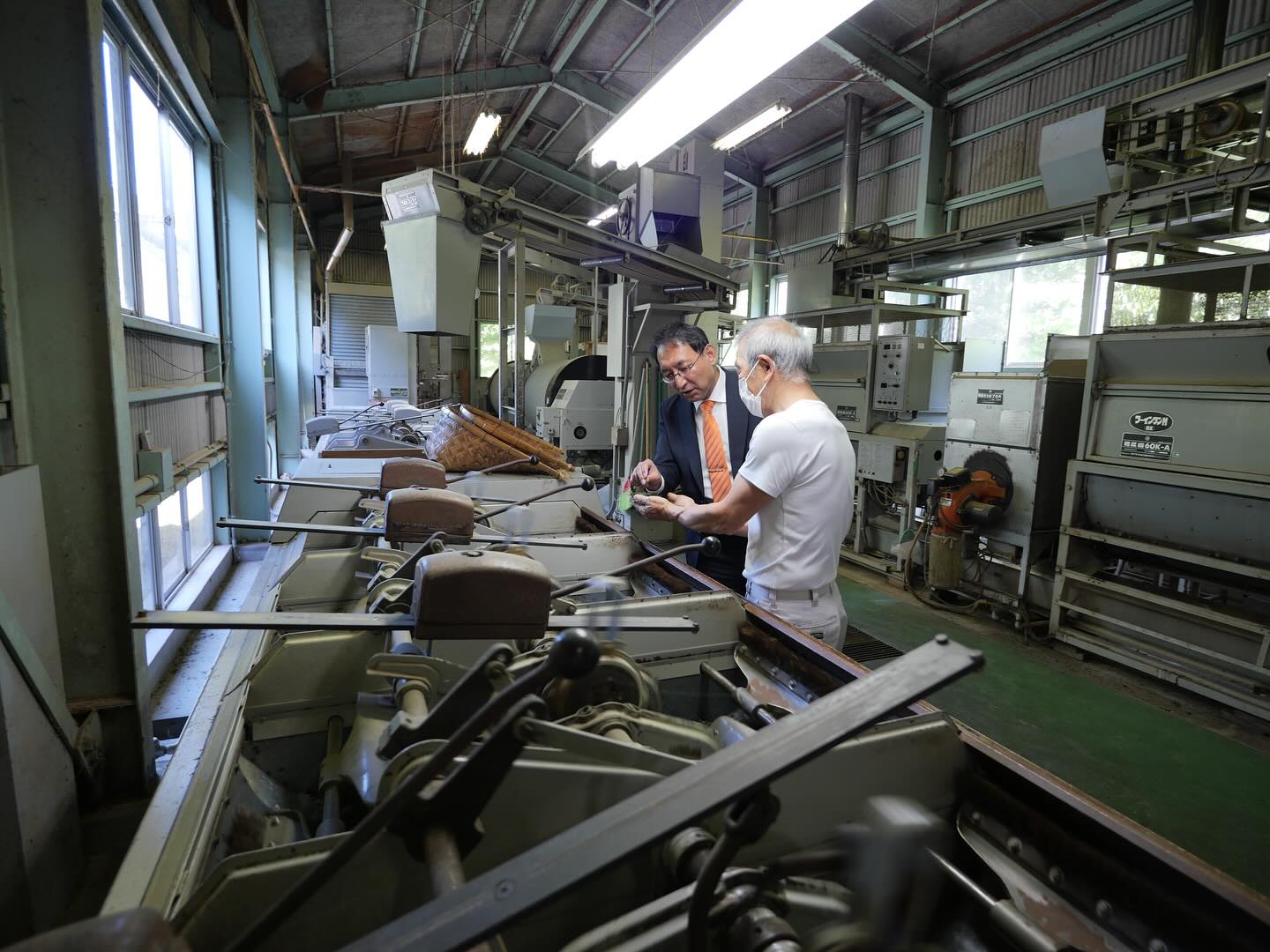 静岡市安倍川上流域の山間地、 玉川横沢地区にある「横沢共同製茶組合」を訪問させて頂きました。