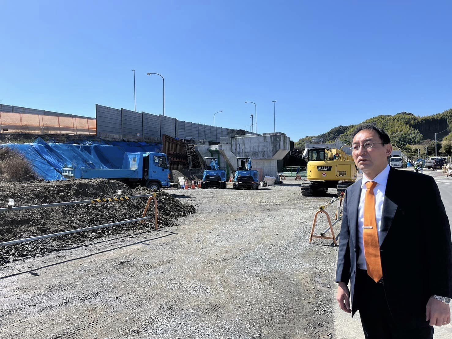 国道1号藤枝バイパスの4車線化工事の進捗状況を確認