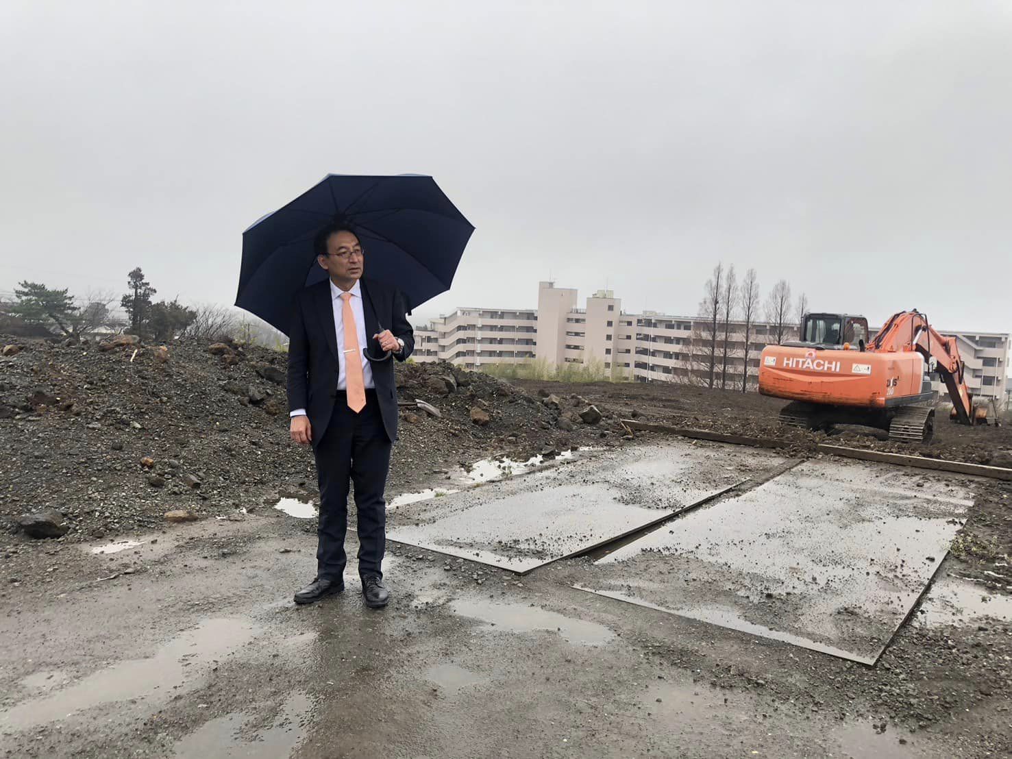 長沢正 市議、竹本力哉 市議と一緒に伊東市を回り、かねてより指摘のあった建設残土の置き場不足の現状を確認