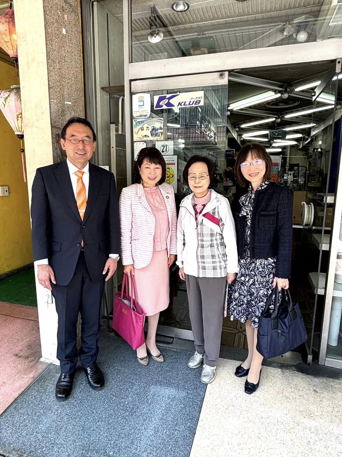 早川育子 県議、井出晴美 市議、萩野基行 市議と一緒に富士市を回りました