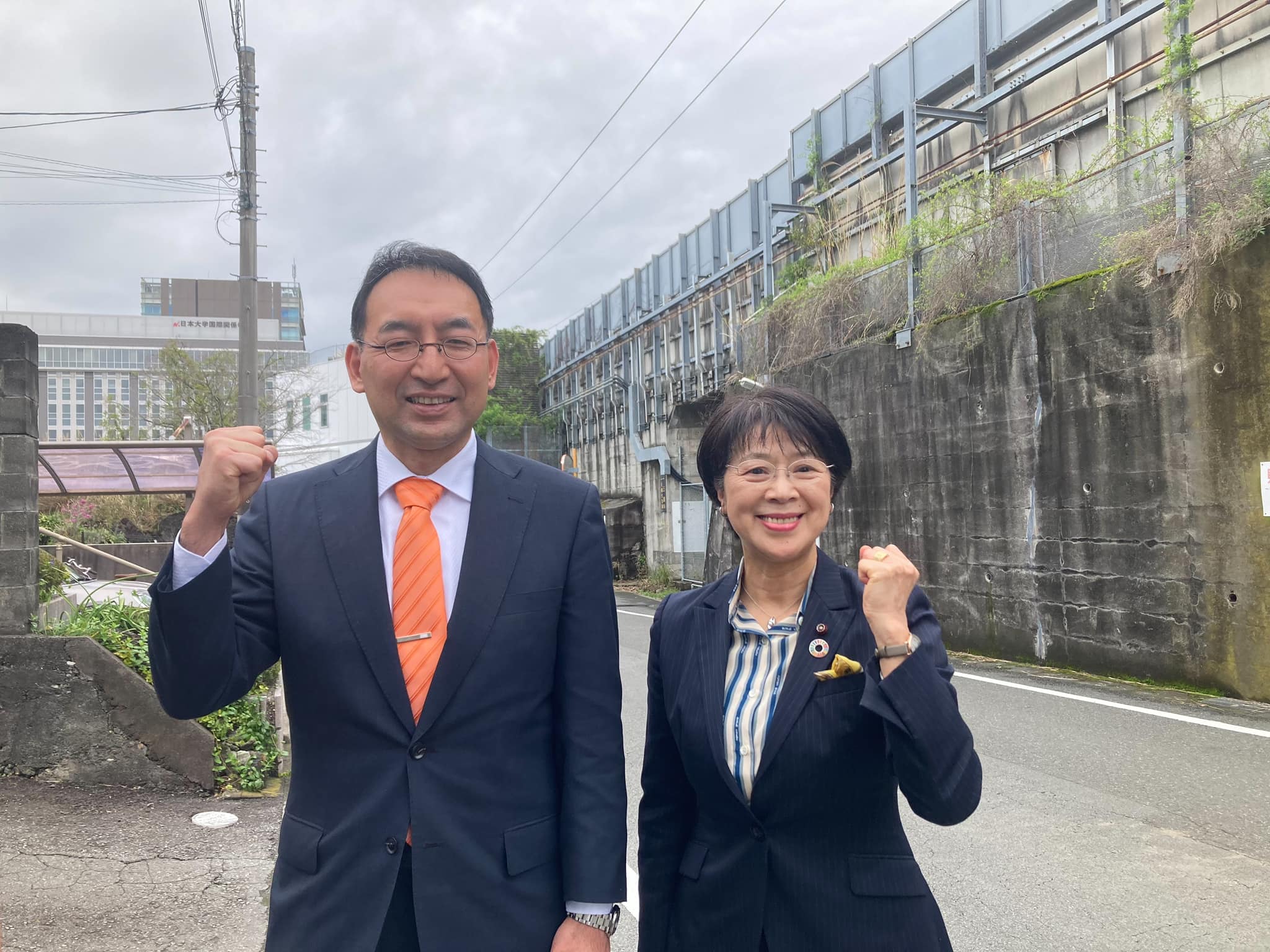 鈴木文子 市議と一緒に三島市を回りました