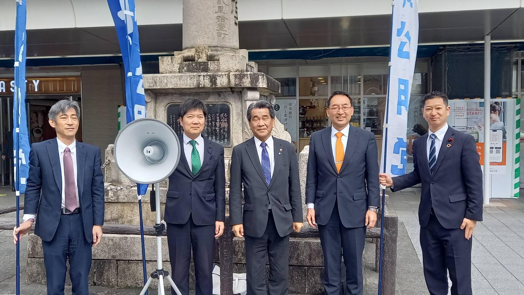 焼津市の 中野弘道 市長が声をかけて下さり、一緒に写真を撮らせて頂きました