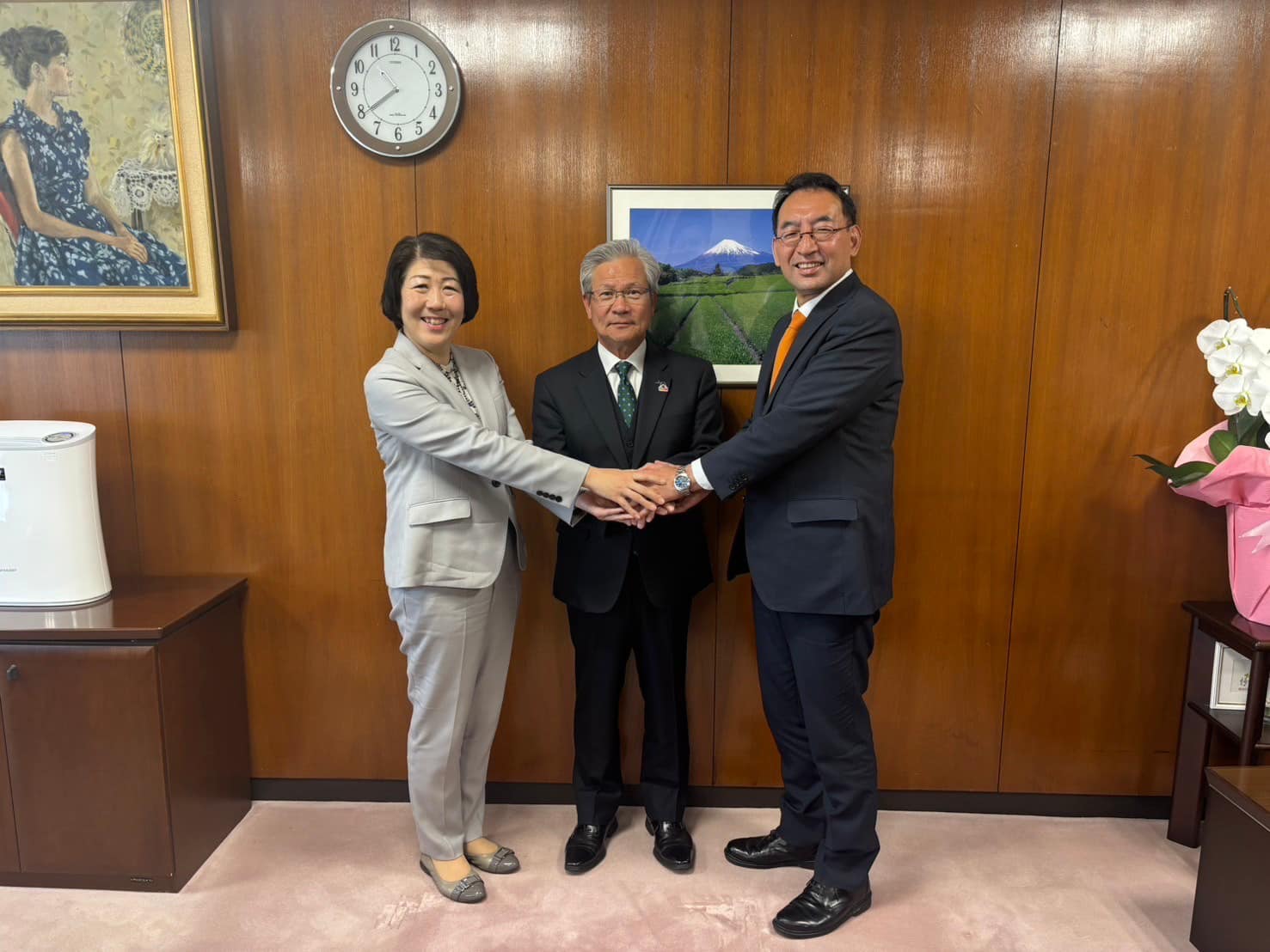 次期衆院選比例区南関東ブロックの公明党予定候補者である 沼崎満子 さんと一緒に、JA静岡、JA静岡厚生連の幹部の皆様にご挨拶