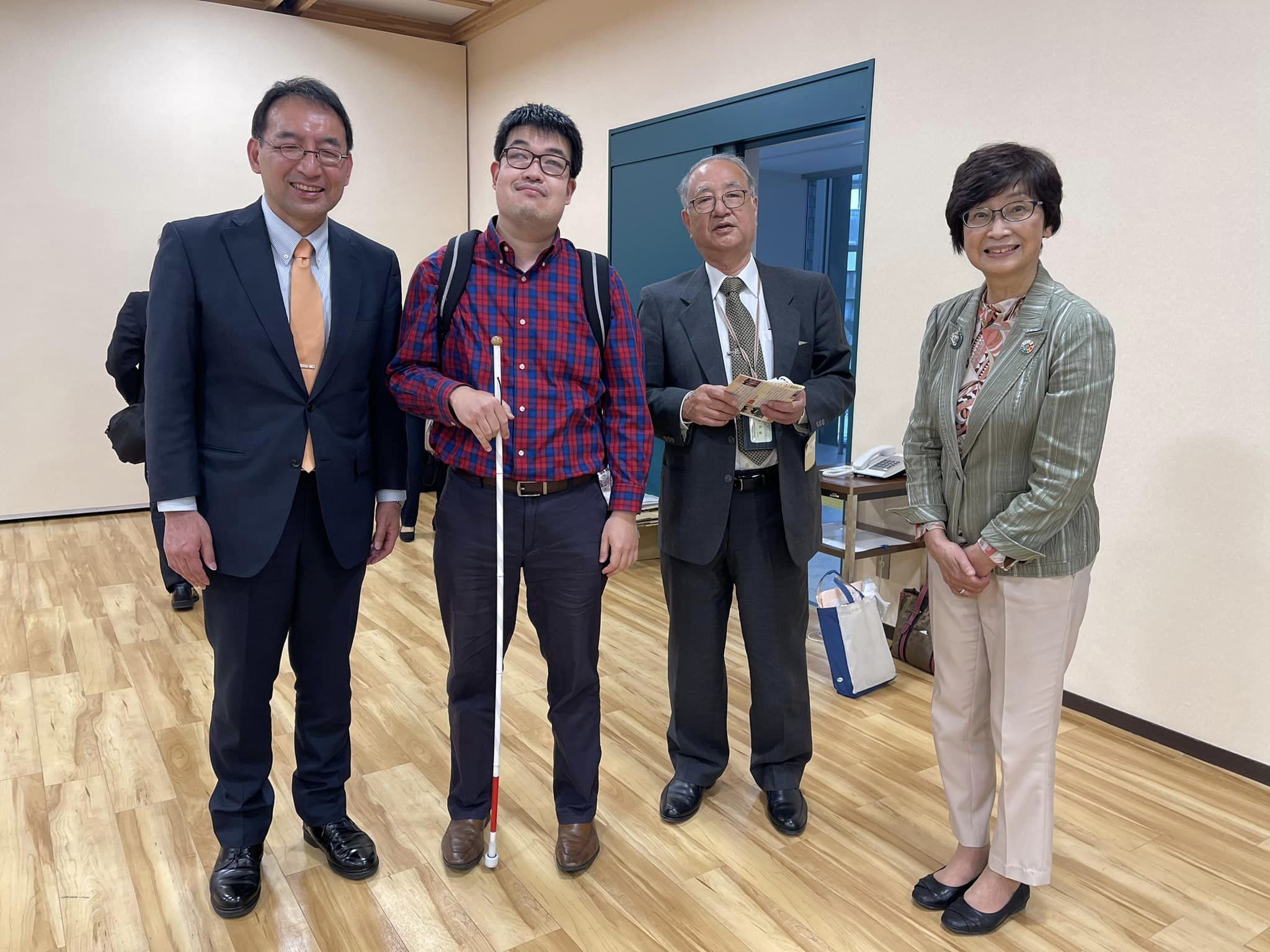 幸田恵里子 市議、服部朝枝 さん、妻と一緒に、浜松市福祉交流センターで行われた「ウイズを支える会」主催の講演会に参加