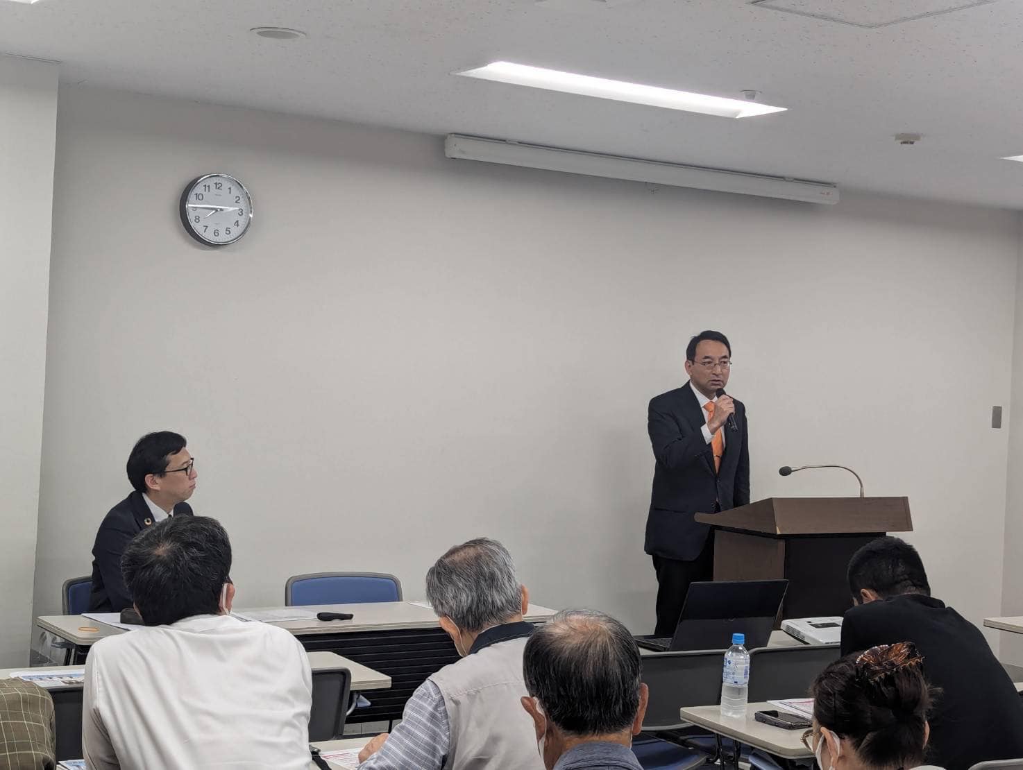 静岡市葵区の公明党の支部会に参加