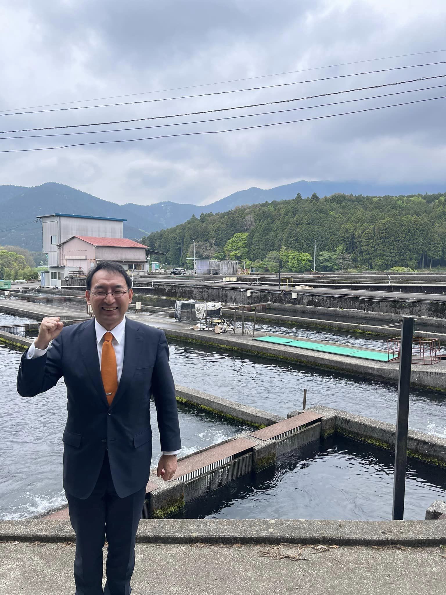 早川育子 県議、齋藤和文 市議と富士宮市の魚『にじます』の昼食