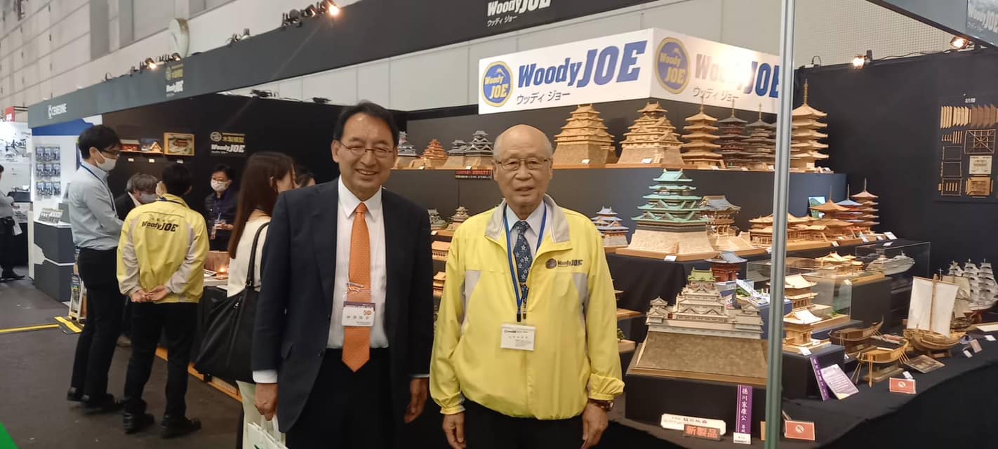 井上智仁 市議、山梨渉 市議、長島強 市議、加藤博男 市議と一緒に、ツインメッセ静岡で開催中の静岡ホビーショーに参加