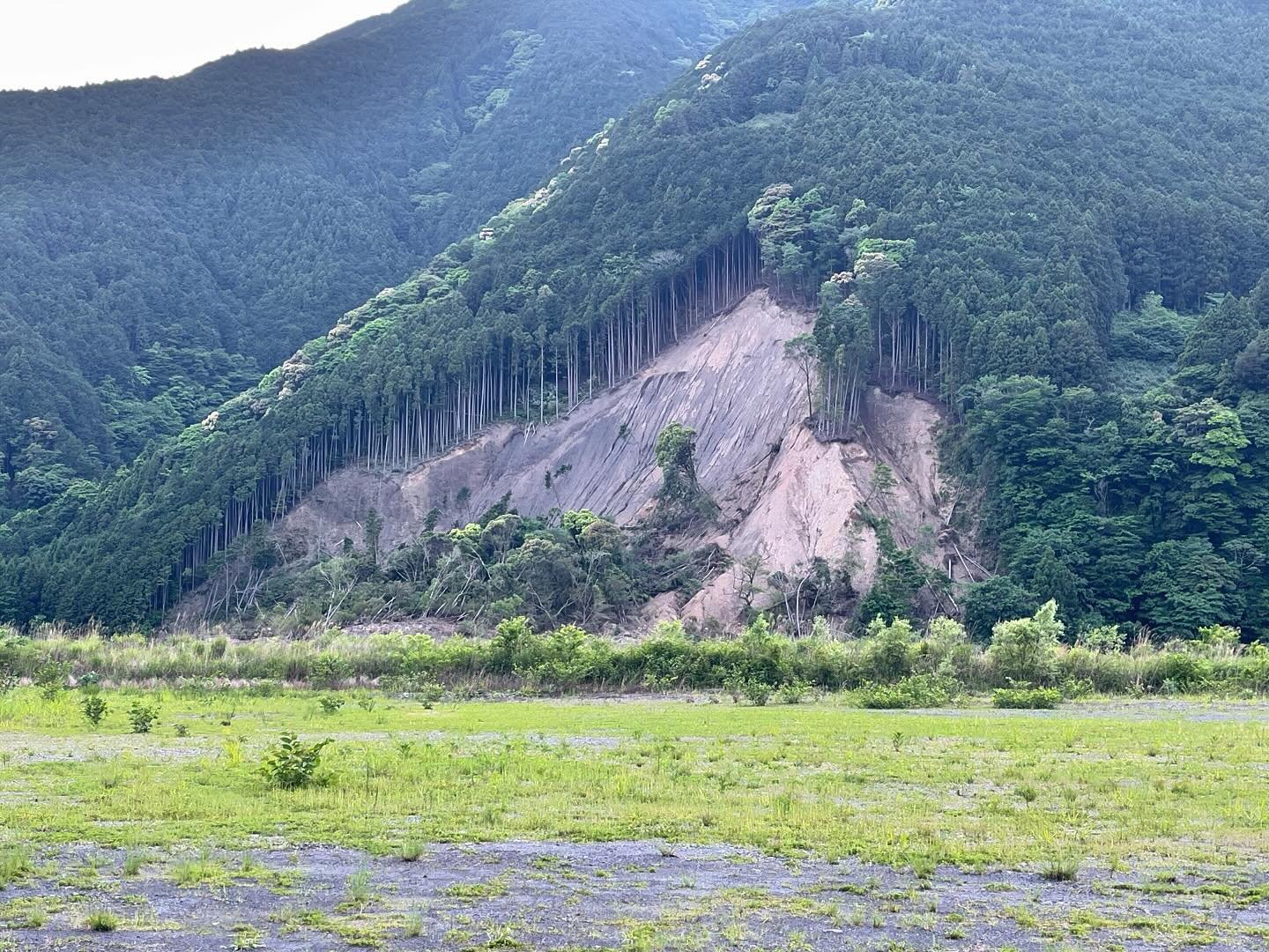 安倍川上流の砂防堰堤