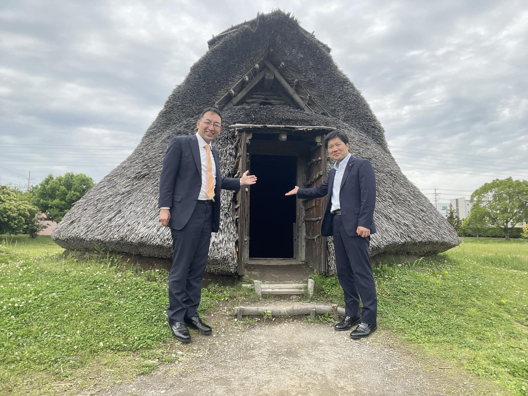 牧野正史 県議と一緒に、静岡市駿河区を回らせていただき、途中、久しぶりに登呂遺跡を訪れました。