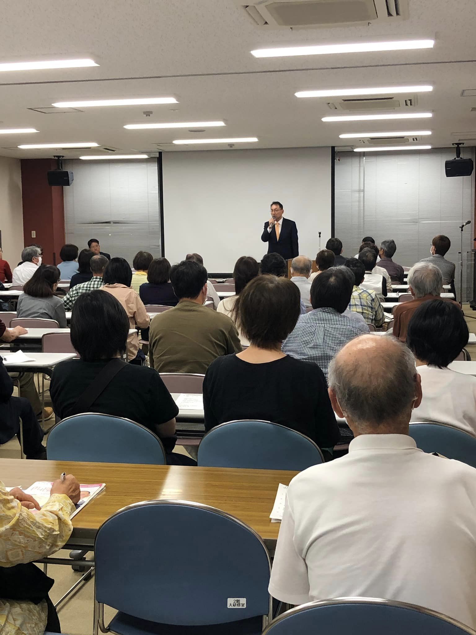 松下正行市議、幸田恵里子市議と一緒に、公明党浜松北支部の会合に参加し、挨拶