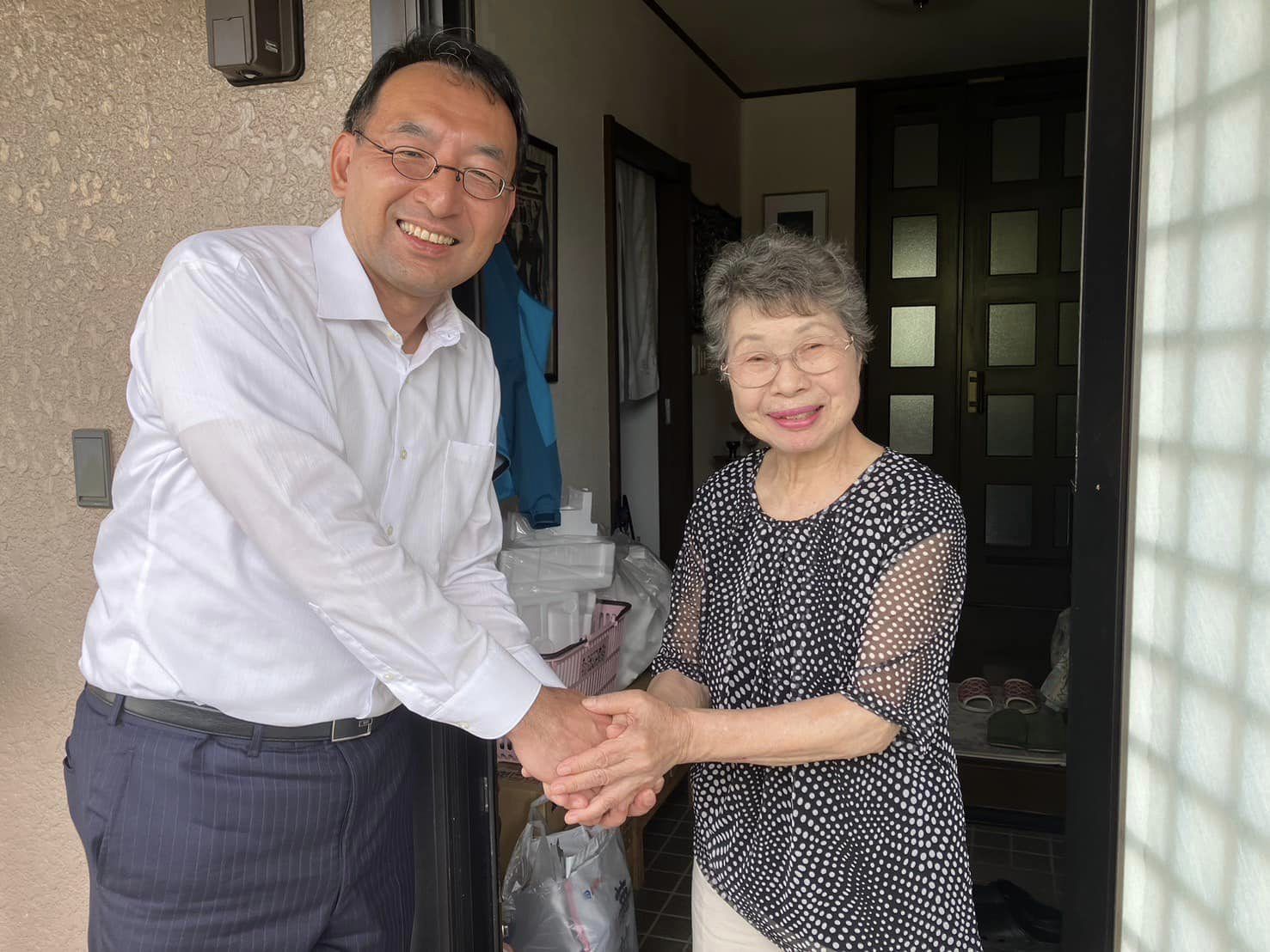 山本行男市議と一緒に掛川市を回りました