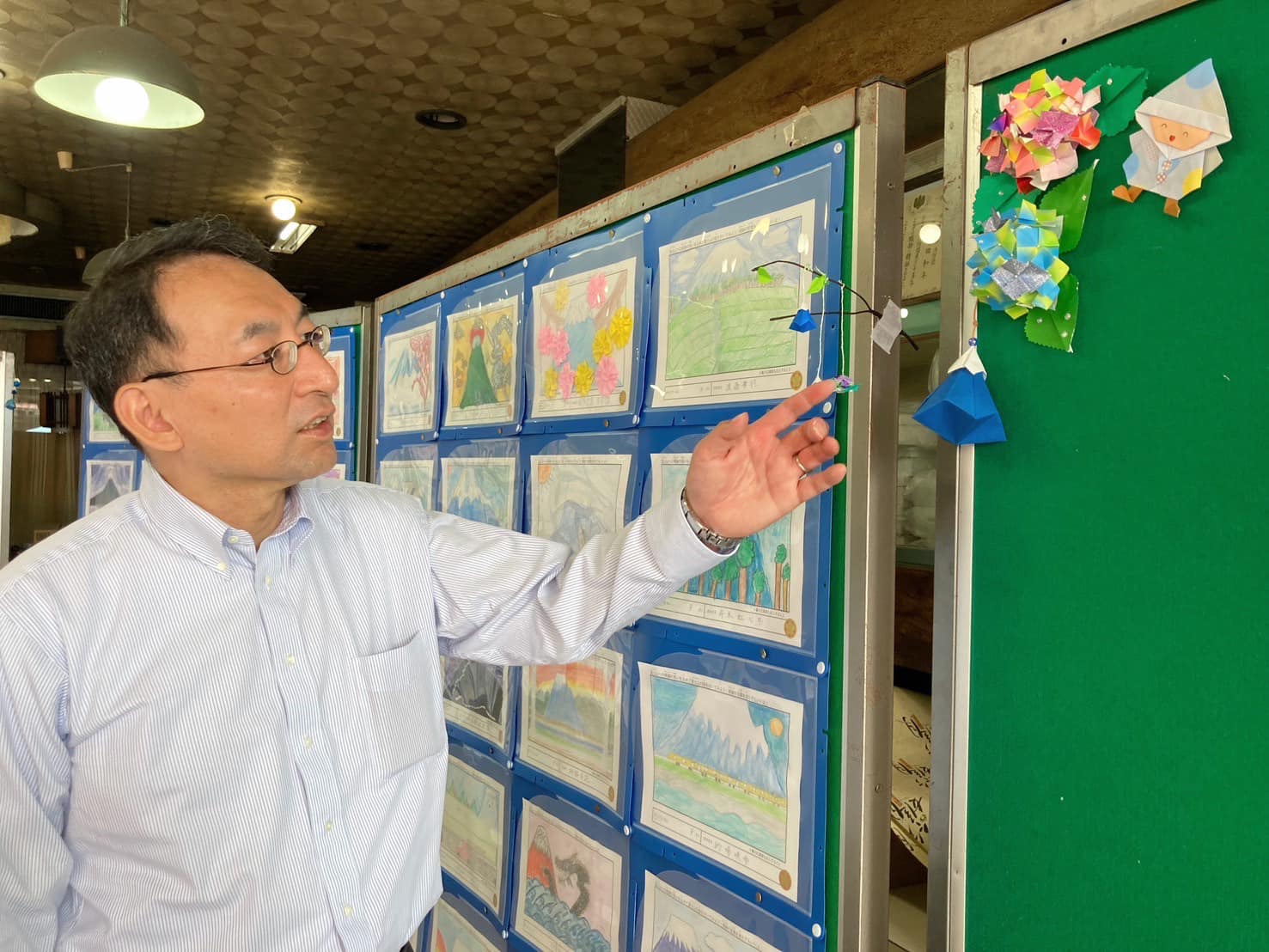 富士本町軽トラ市を訪れました