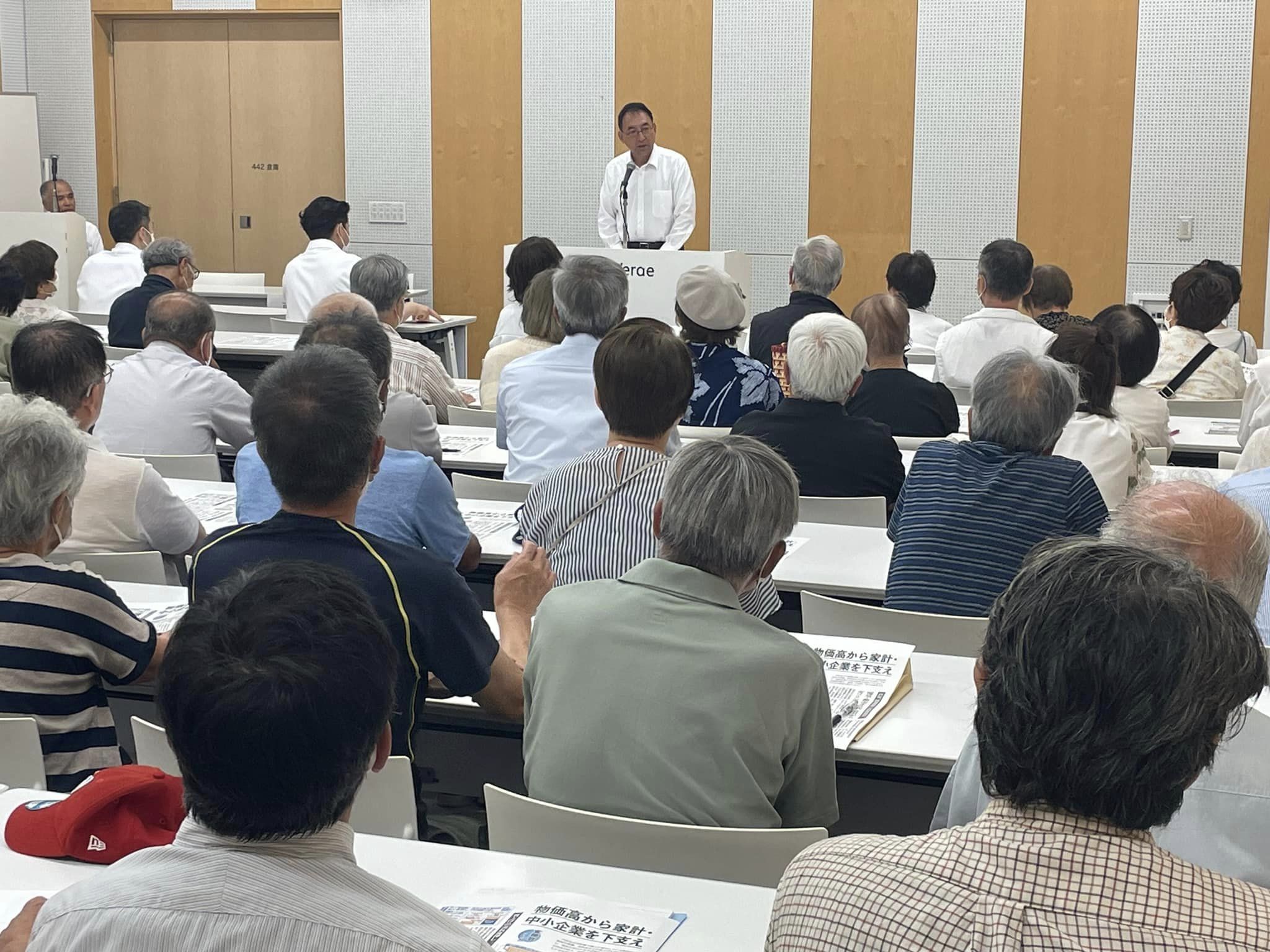 沼津支部会でご挨拶