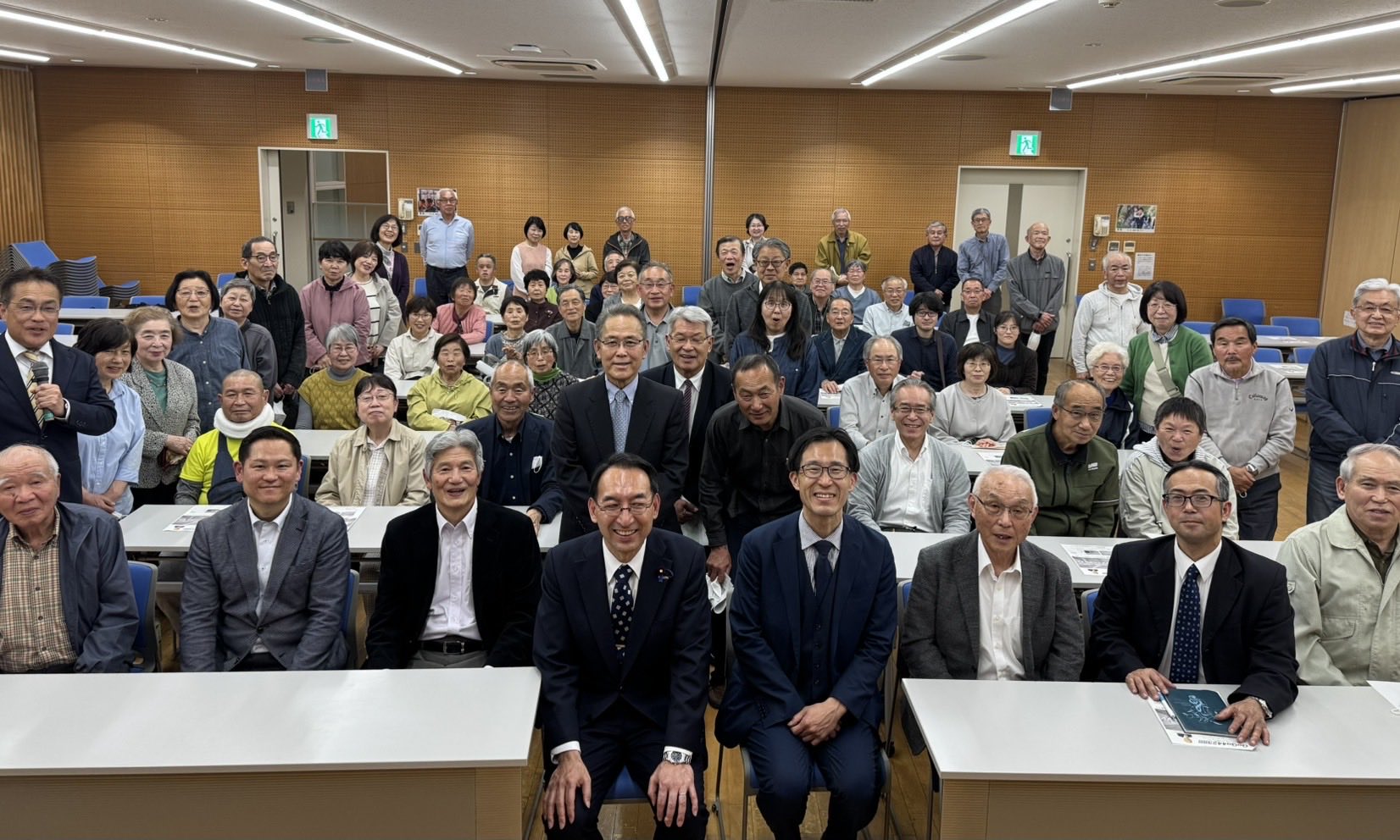  4月17日、磐田市の鈴木喜文市議、江塚学市議が主催する公明党磐田支部会に、中道改革連合の小山のぶひろさんとともに参加