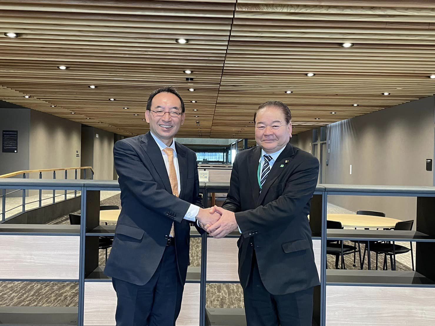 大関衣世 市議と一緒に、島田市、川根本町の友党自由民主党の各支部長にご挨拶