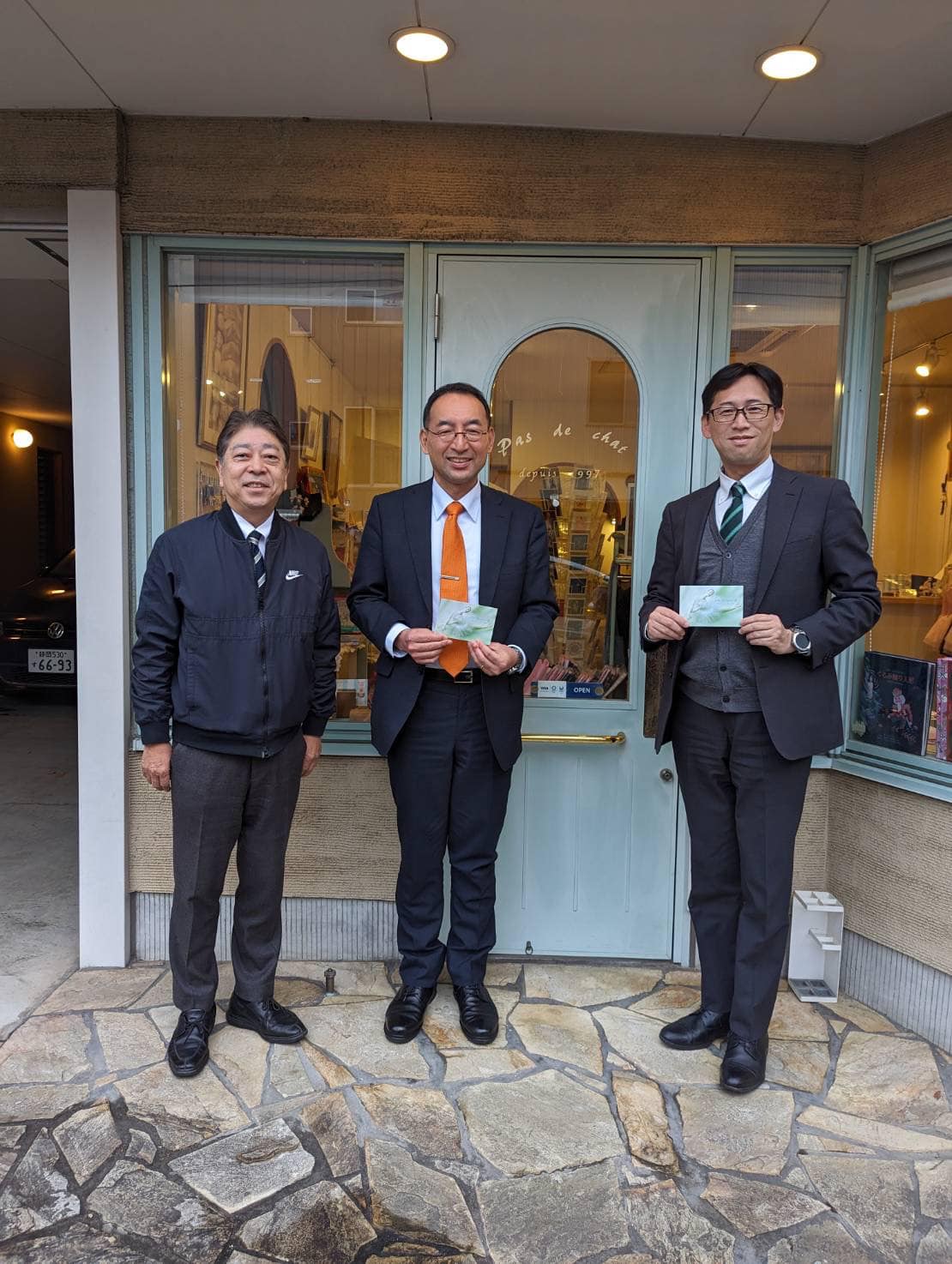 山本彰彦 県議、長島強 市議と一緒に静岡市内を回りました