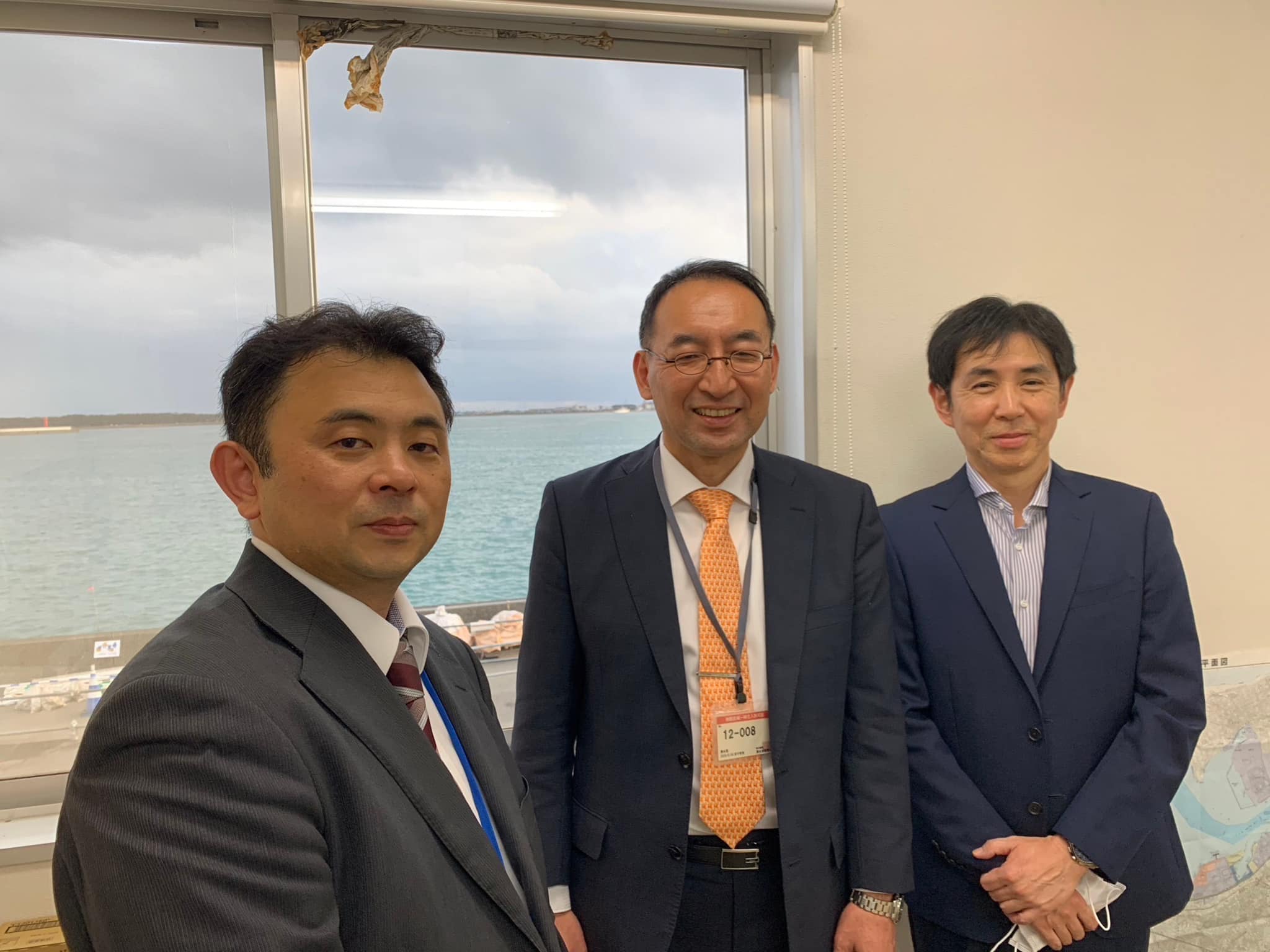 山梨渉 市議と一緒に、清水港の船舶の運航支援を24時間体制で行っておられる東洋信号通信社を訪問