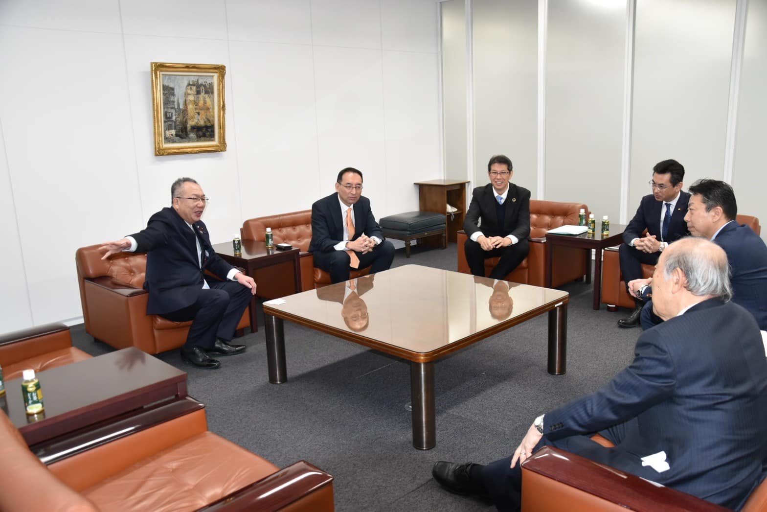 中川康洋 衆院議員と一緒に、四日市港の関係の皆様にご挨拶