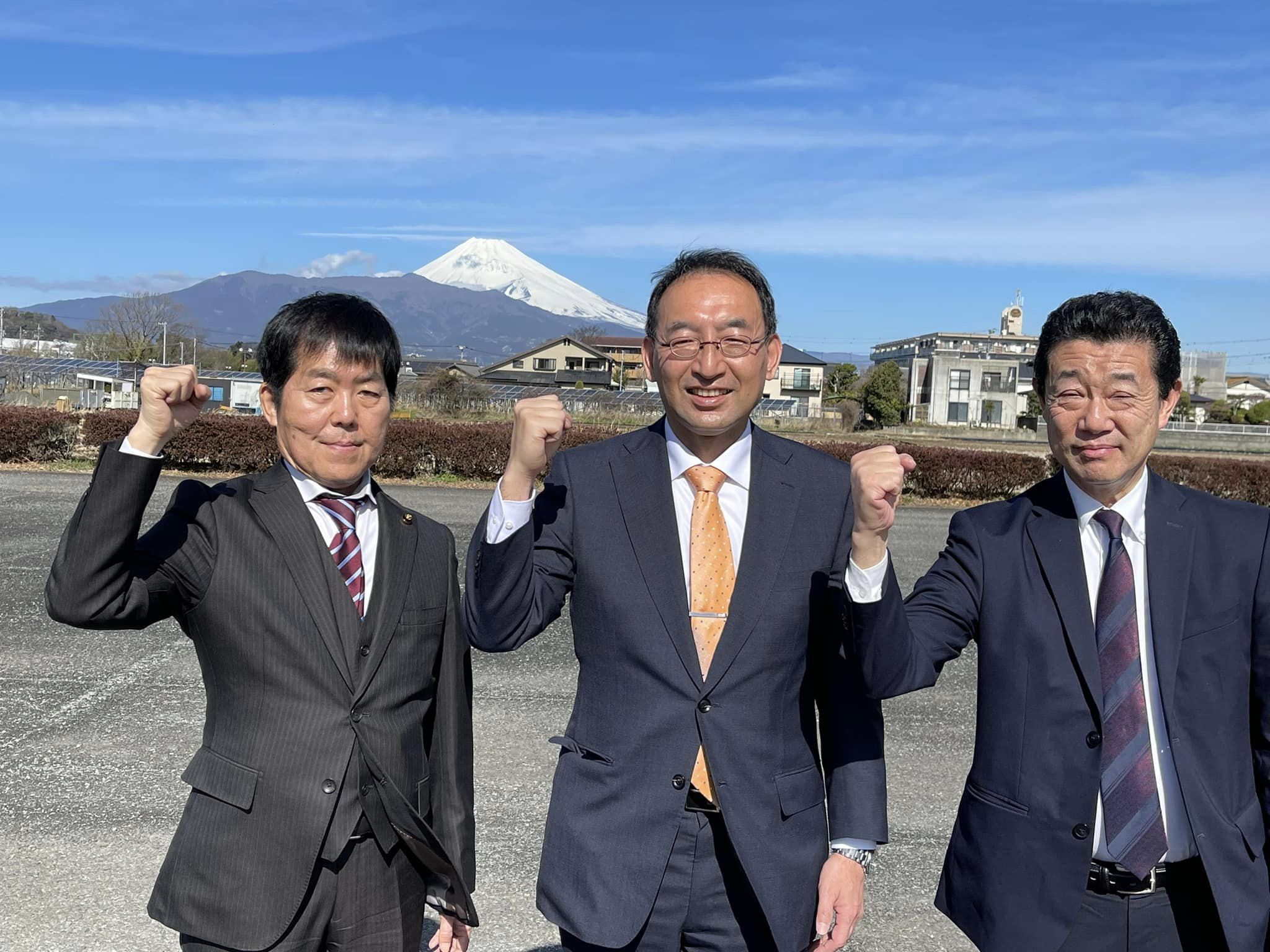 鈴木文子 市議、堀江和雄 市議、村田耕一 市議と一緒に三島市を回り、各企業の皆様と有意義な意見交換