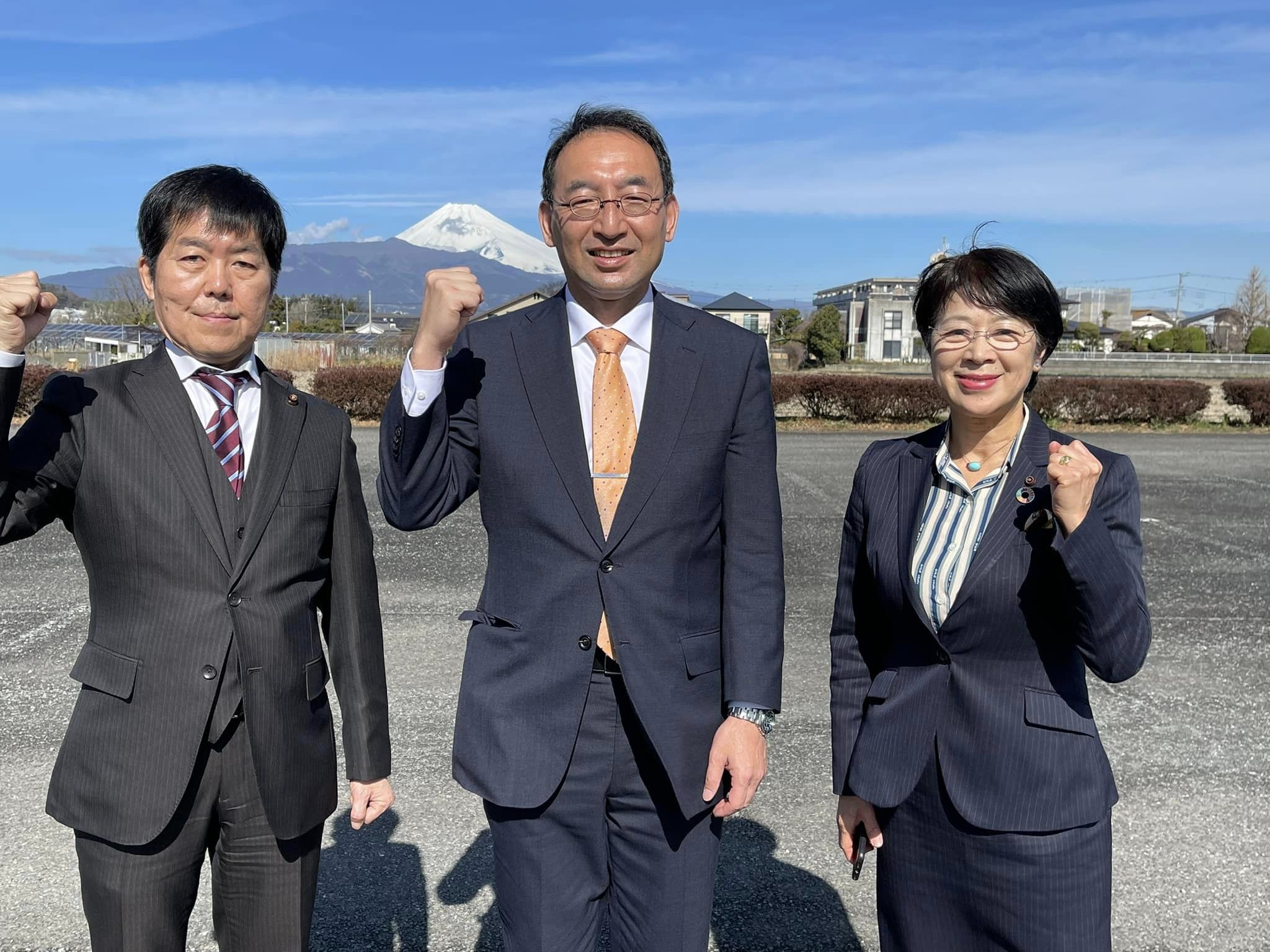 鈴木文子 市議、堀江和雄 市議、村田耕一 市議と一緒に三島市を回り、各企業の皆様と有意義な意見交換