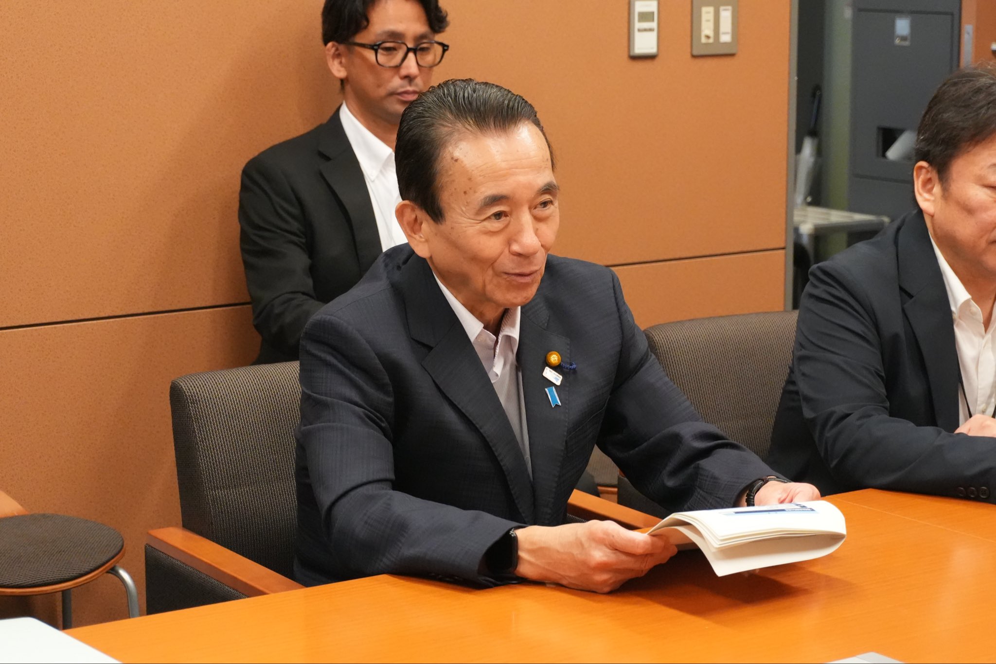 静岡県の鈴木康友知事より、「令和9年度 静岡県の要望・提案」を承りました