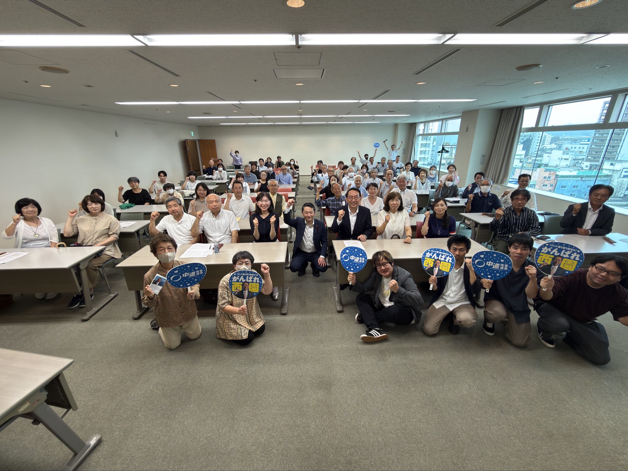 公明党清水第一支部会が開催され、盛月ひろみ県議、山梨わたる静岡市議とともに参加