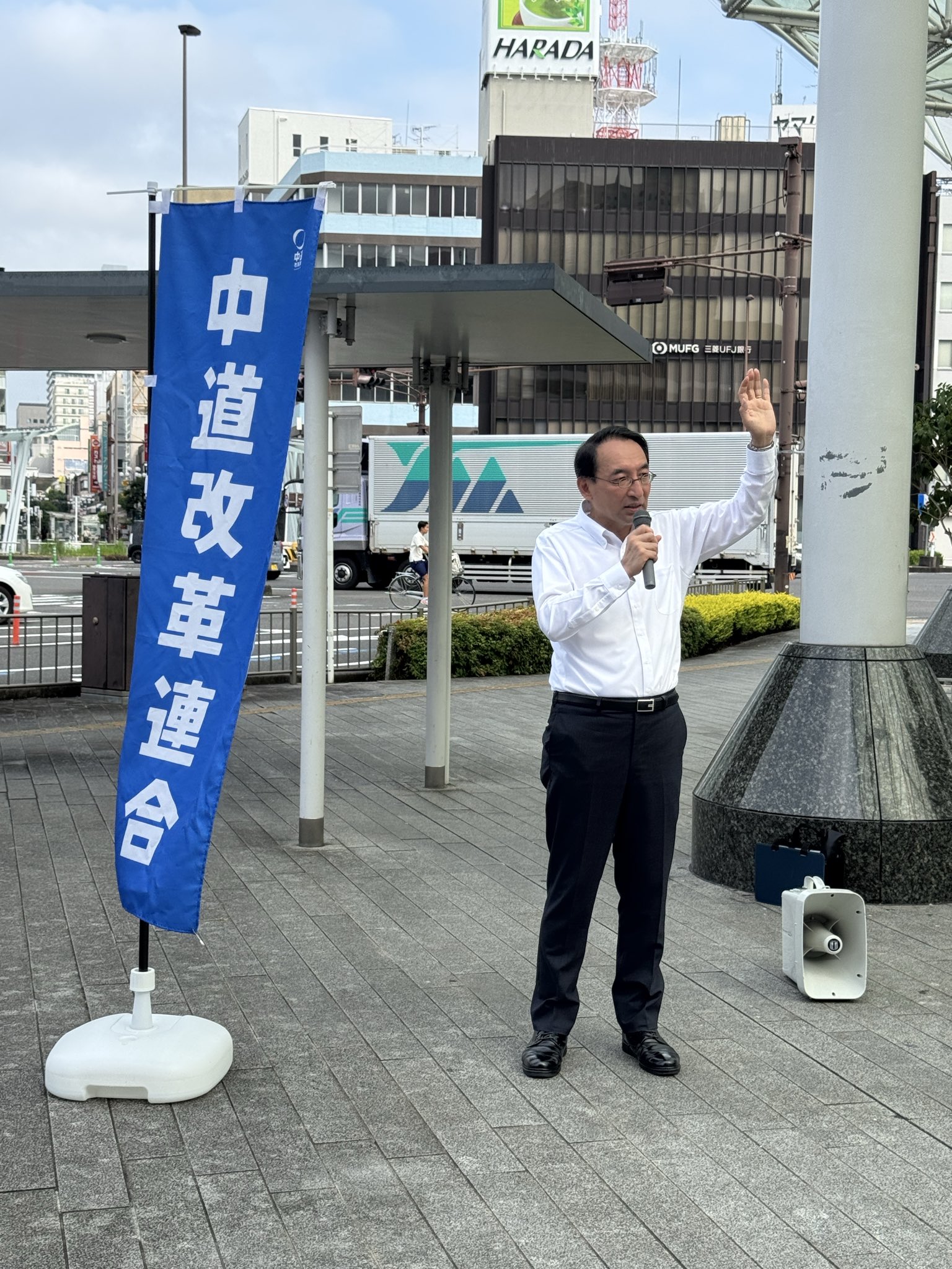 静岡駅前街頭演説